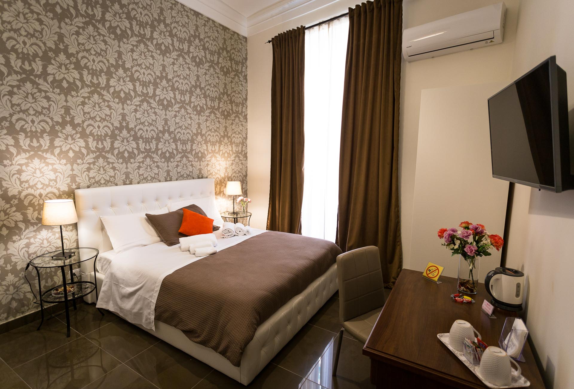 Deluxe Rooms